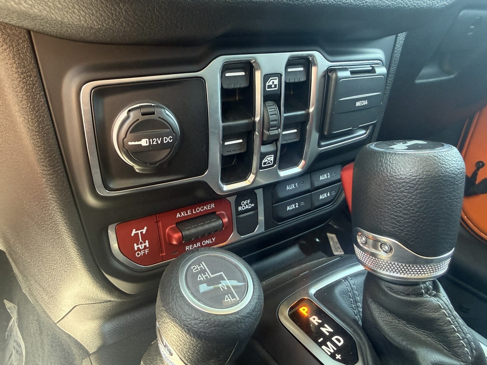 2025 Jeep Wrangler 4-Door Willys - Photo 19