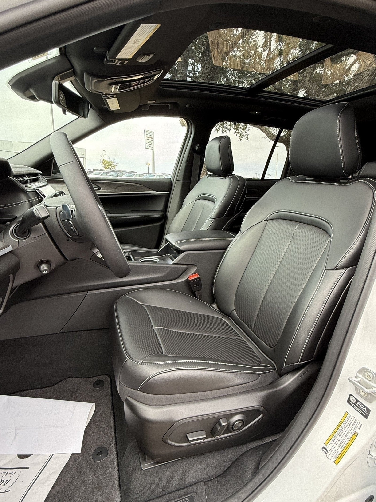 2025 Jeep Grand Cherokee Limited - Photo 24