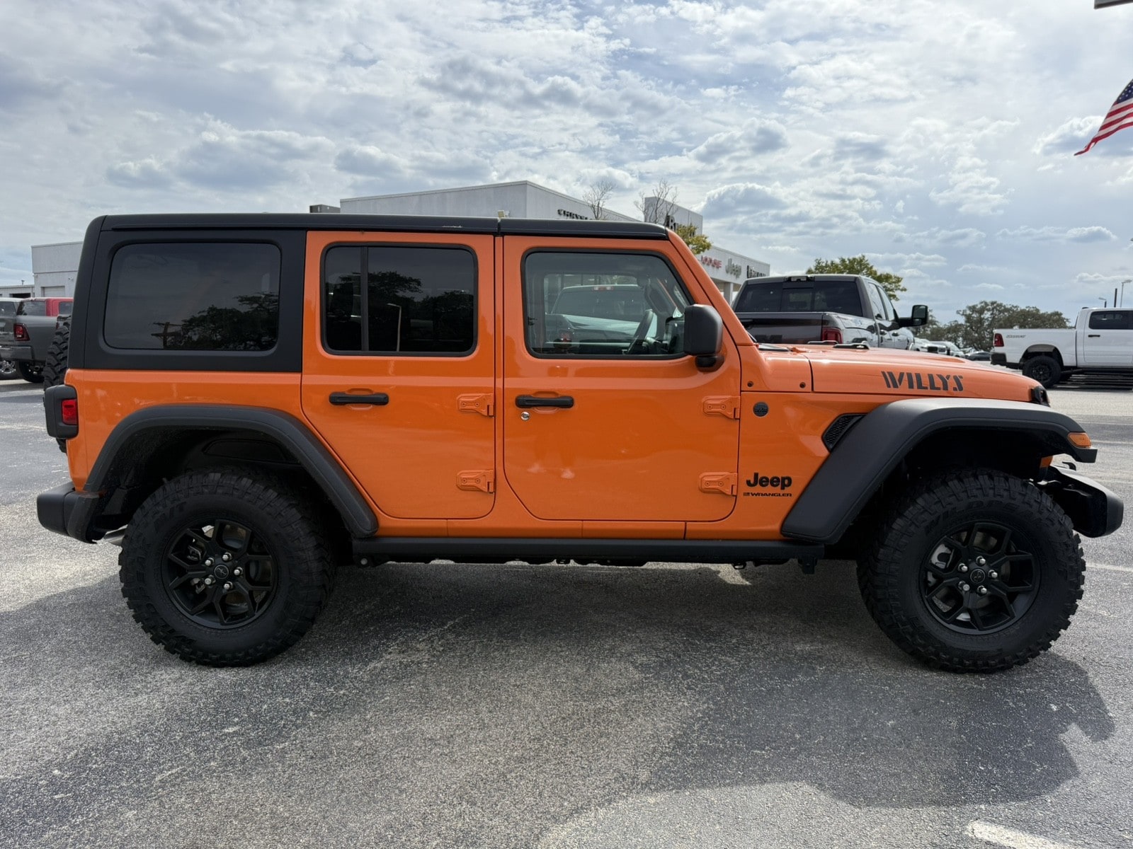 2025 Jeep Wrangler 4-Door Willys - Photo 9