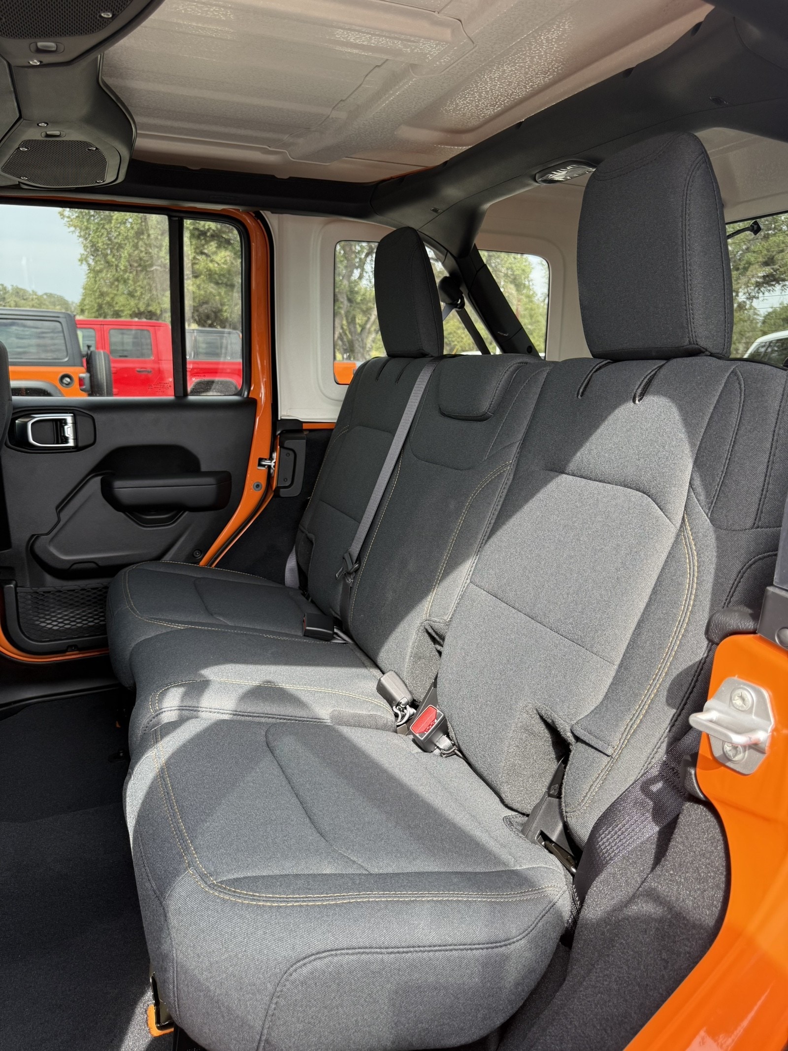 2025 Jeep Wrangler 4-Door Willys - Photo 16