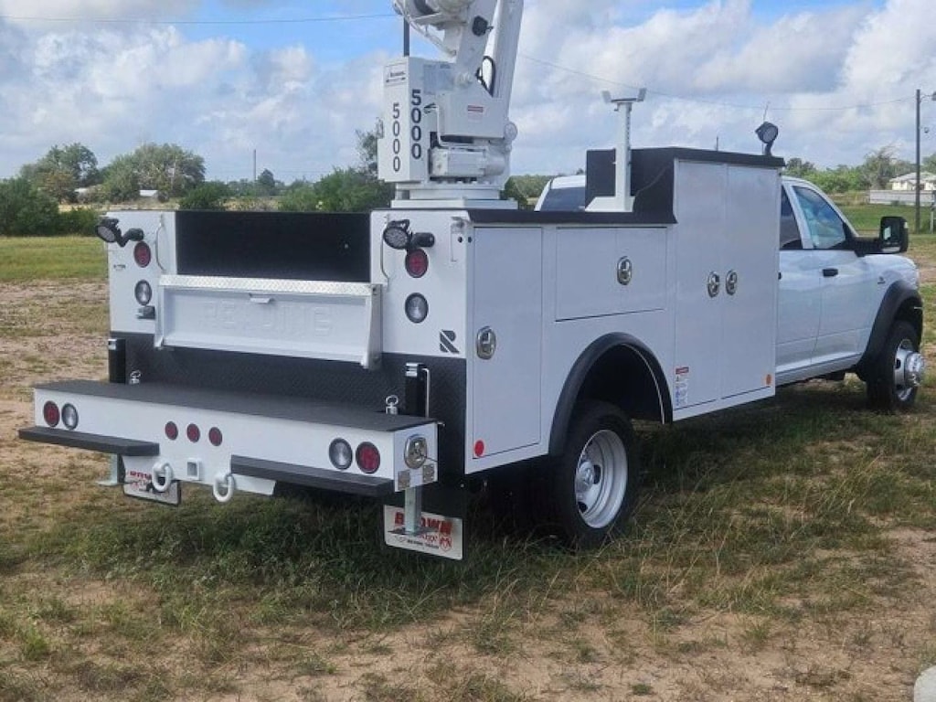 New 2024 Ram 5500 Chassis Cab 5500 TRADESMAN CHASSIS CREW CAB 4X4 84' CA Pickup