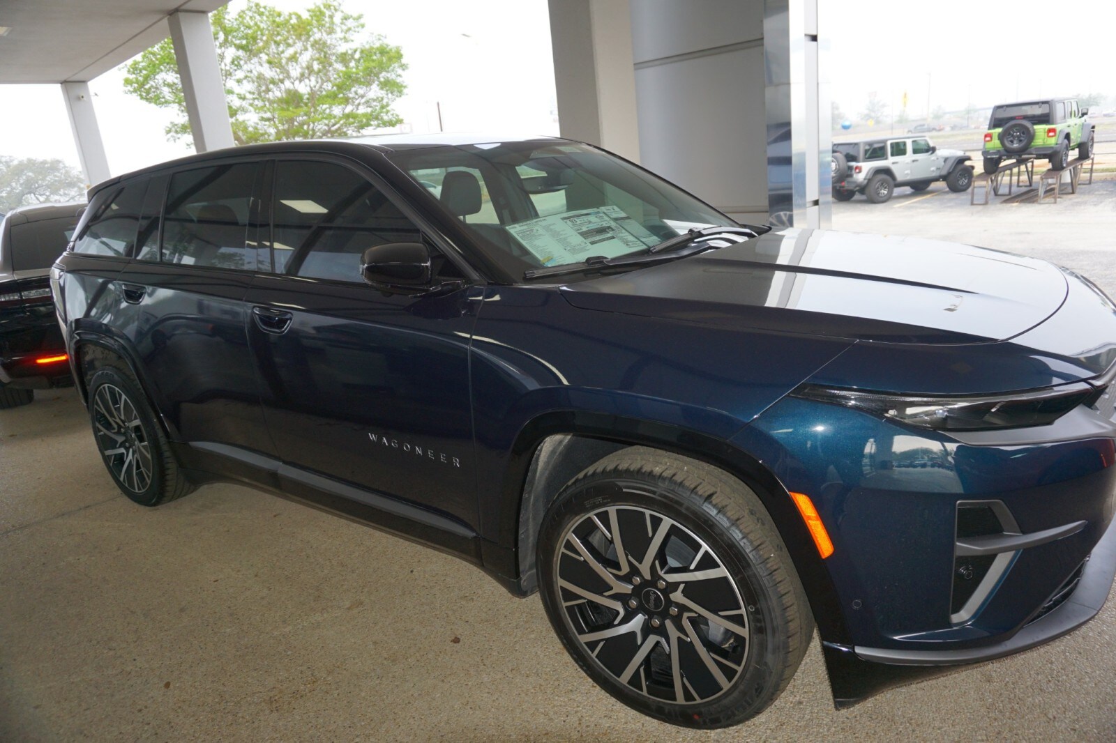2025 Jeep Wagoneer S Limited photo 3