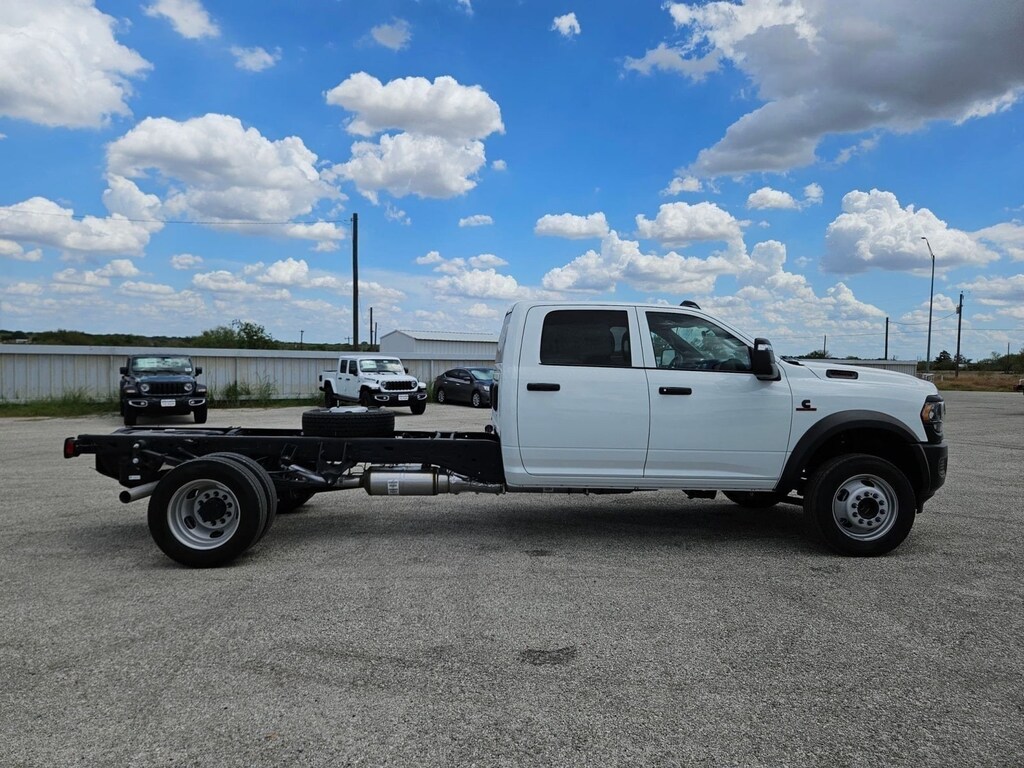 New 2024 Ram 5500 Chassis Cab 5500 TRADESMAN CHASSIS CREW CAB 4X2 84' CA Pickup
