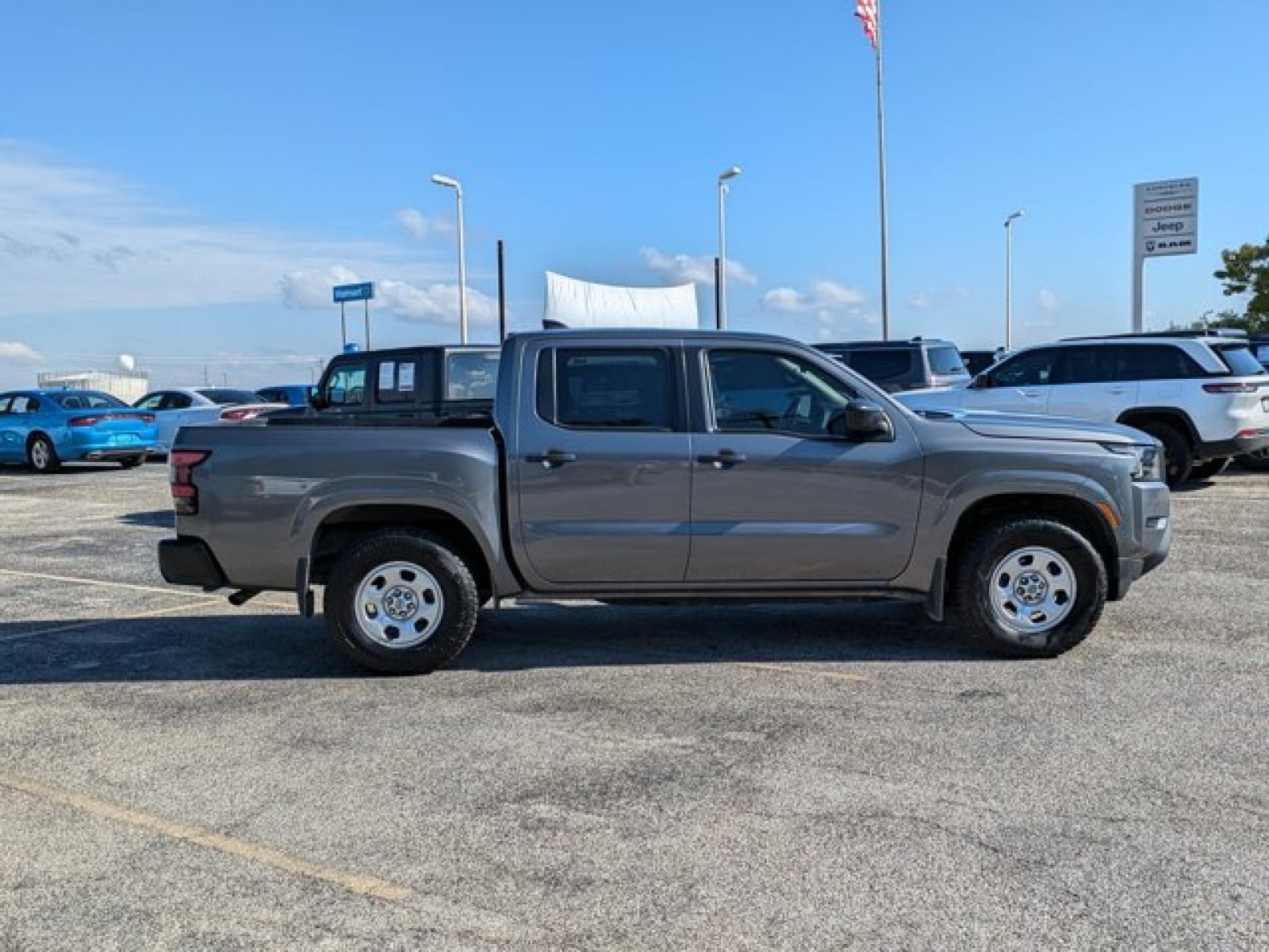 Used 2022 Nissan Frontier S with VIN 1N6ED1EJ2NN613956 for sale in Devine, TX