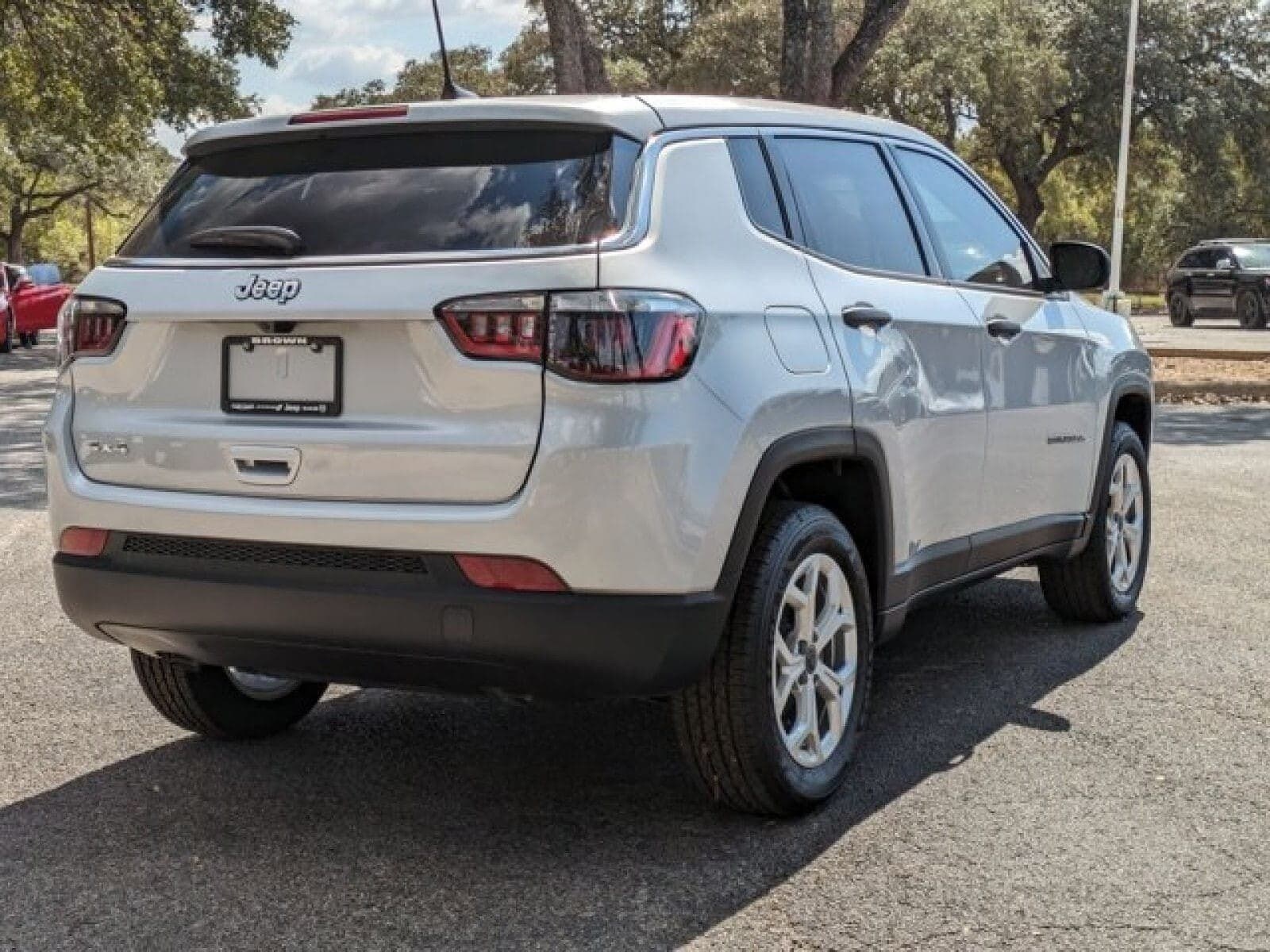 2025 Jeep Compass Sport photo 3