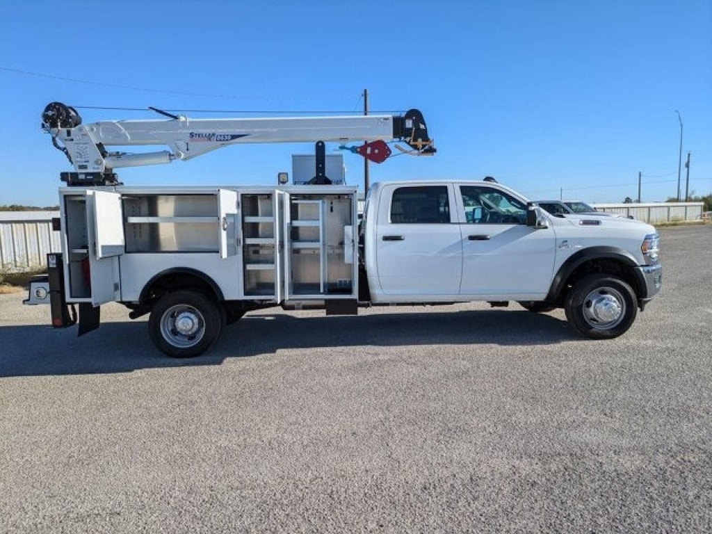 New 2024 Ram 5500 Chassis Cab 5500 TRADESMAN CHASSIS CREW CAB 4X4 84' CA Pickup