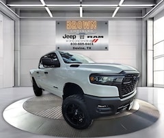 2025 Ram 1500 WARLOCK CREW CAB 4X4 5'7 BOX Pickup