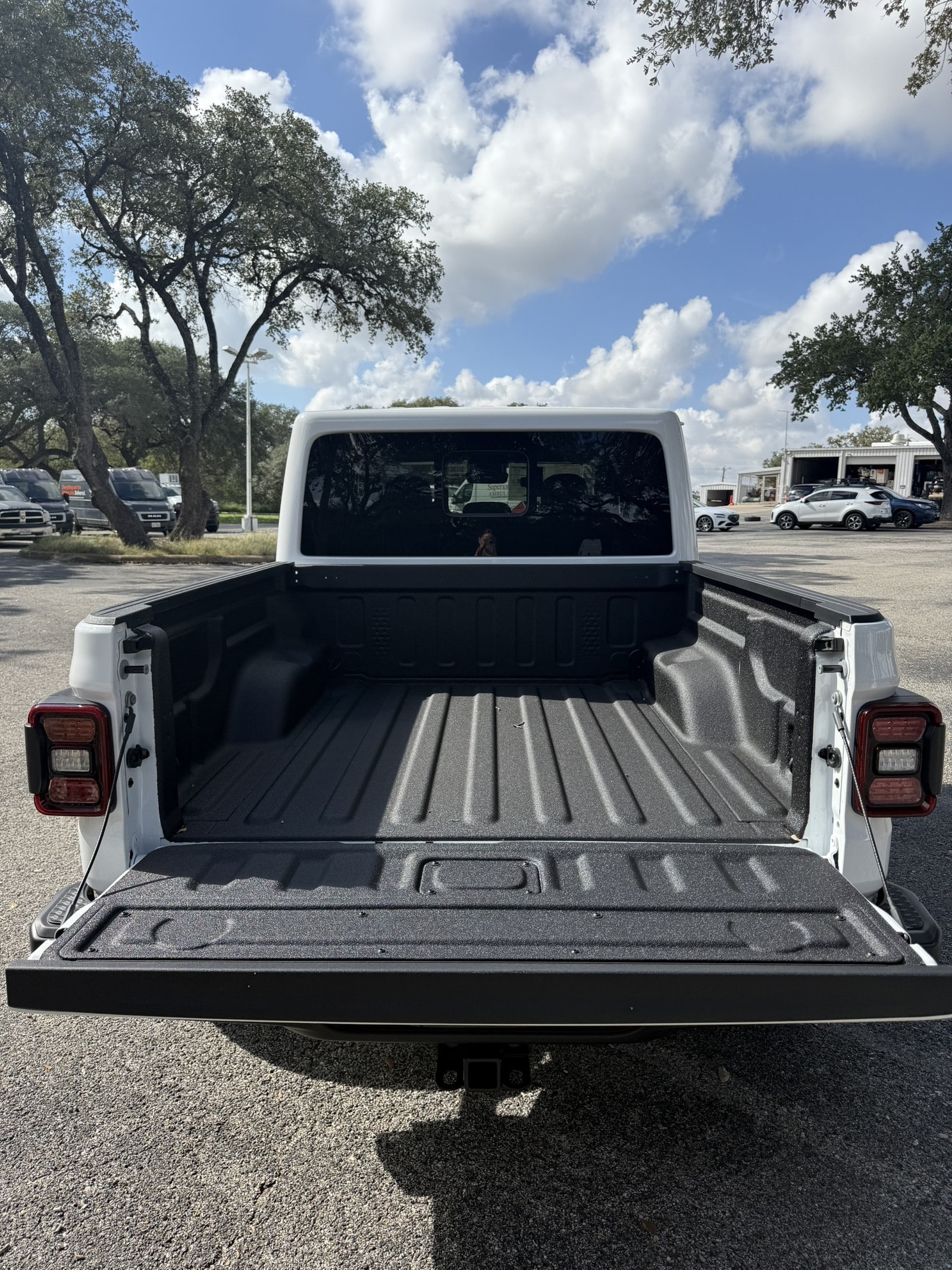 2025 Jeep Gladiator Mojave - Photo 8