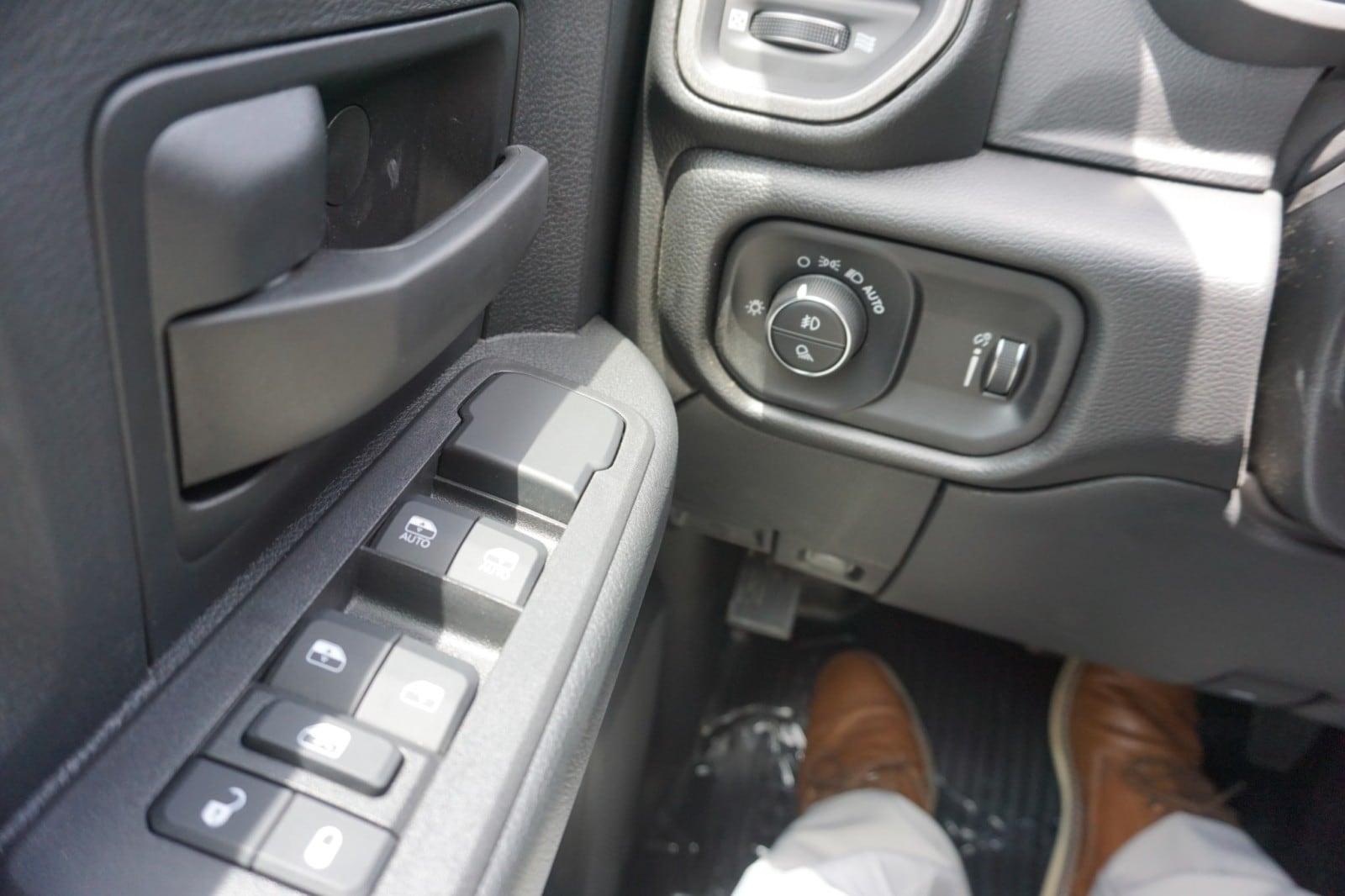2025 RAM 3500 Tradesman - Photo 15