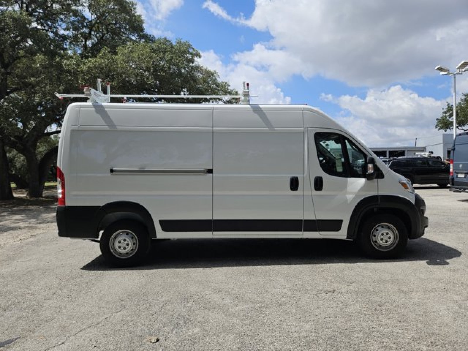 Used 2023 RAM ProMaster Cargo Van Base with VIN 3C6LRVDG1PE547245 for sale in Devine, TX