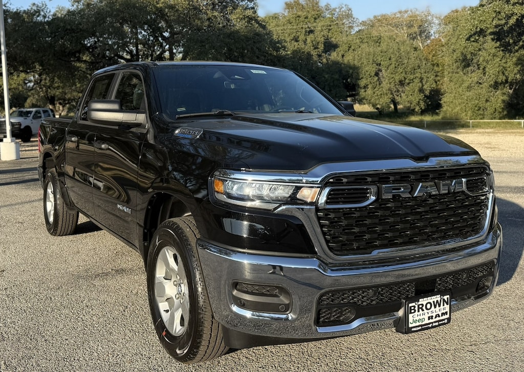 New 2025 Ram 1500 TRADESMAN CREW CAB 4X4 5'7 BOX Pickup