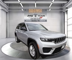 2025 Jeep Grand Cherokee LAREDO X 4X2 Sport Utility