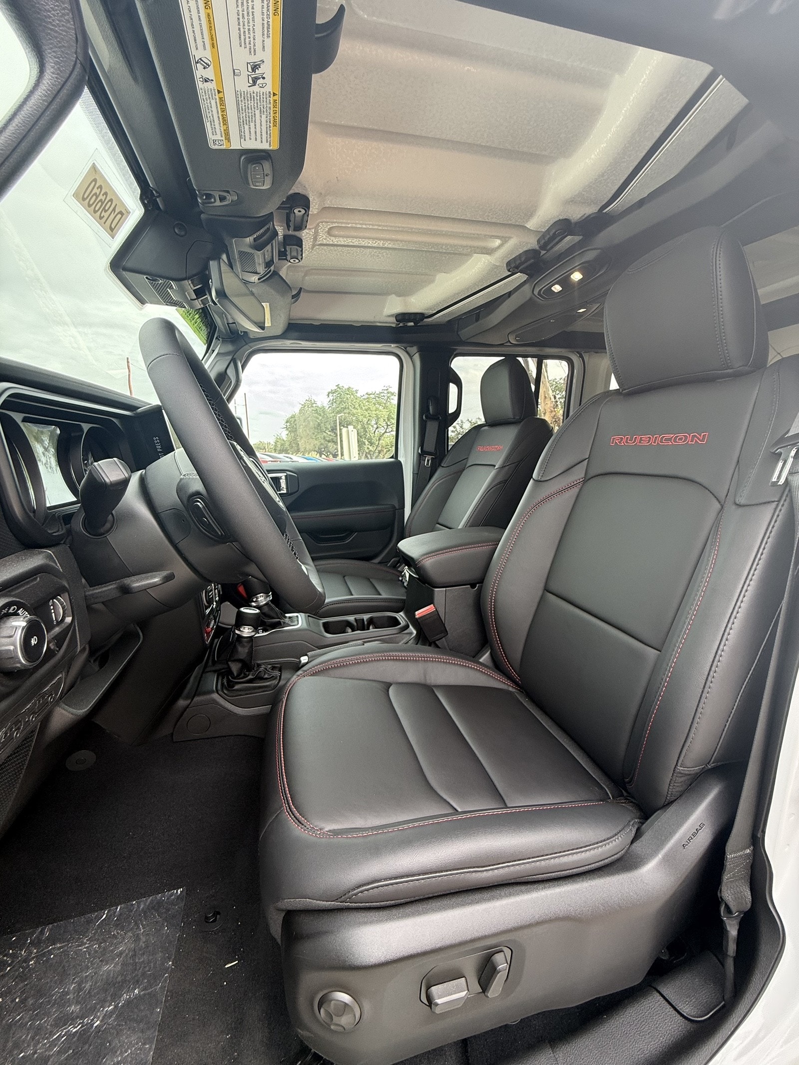 2025 Jeep Wrangler 4-Door Rubicon - Photo 16