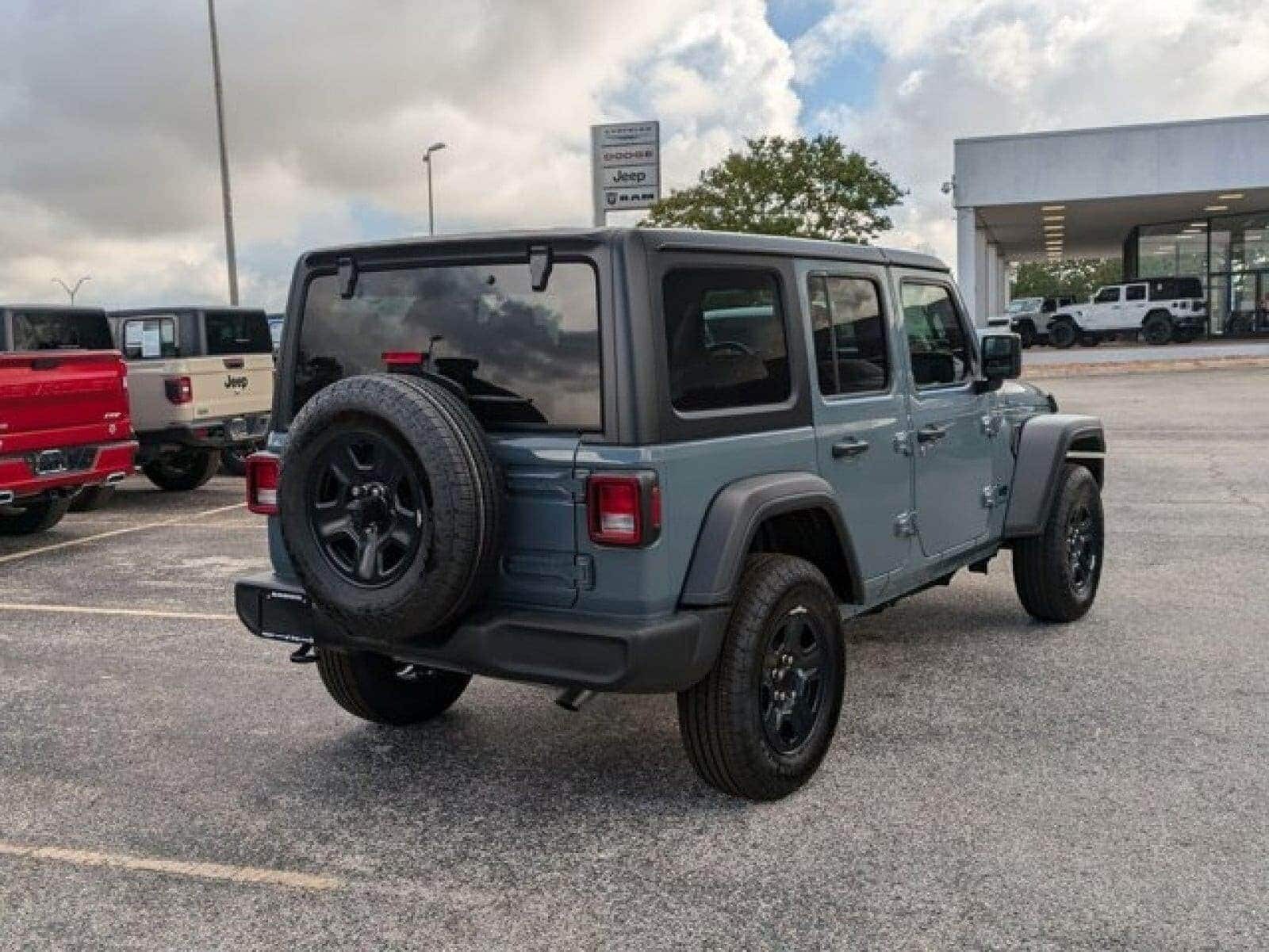 2024 Jeep Wrangler Sport photo 3