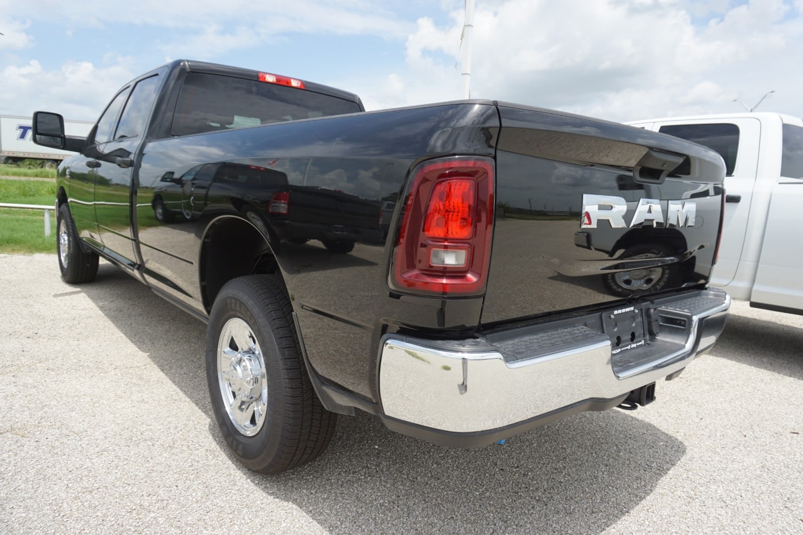 2025 RAM 3500 Tradesman - Photo 7