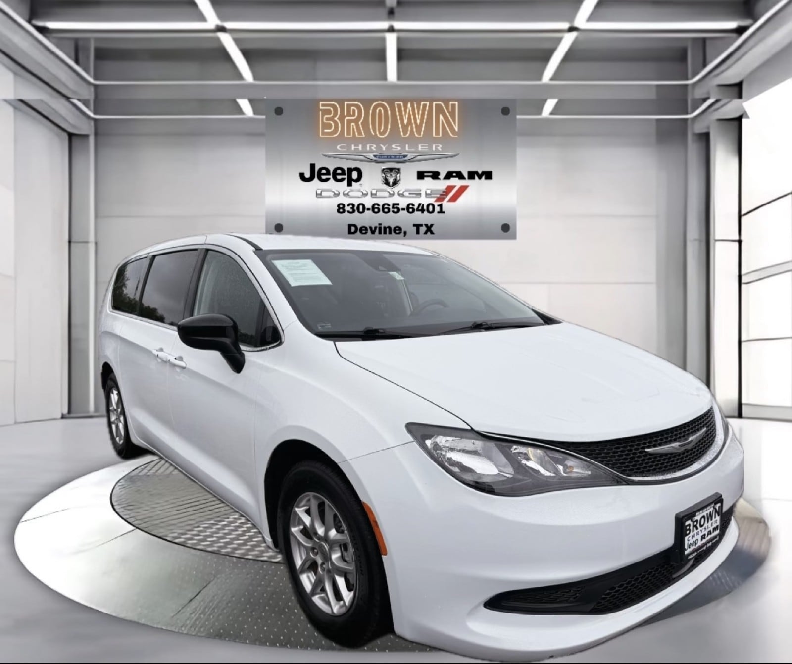 2024 Chrysler Voyager LX