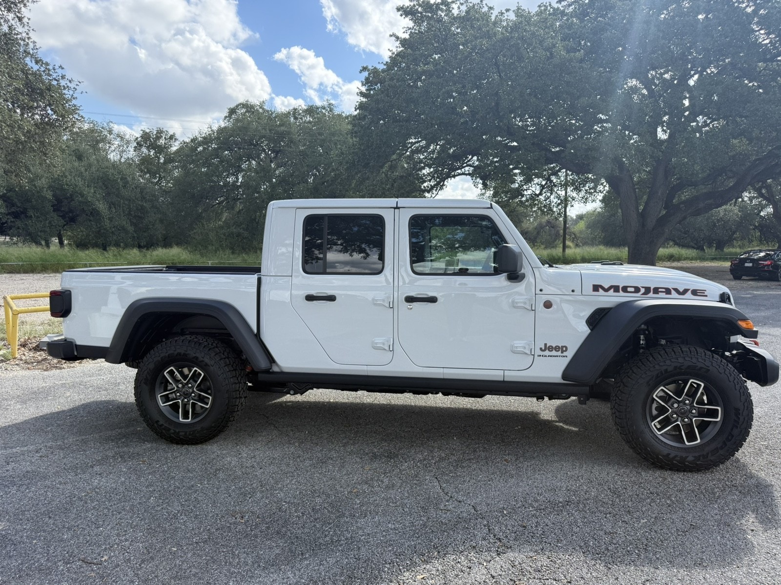 2025 Jeep Gladiator Mojave - Photo 5