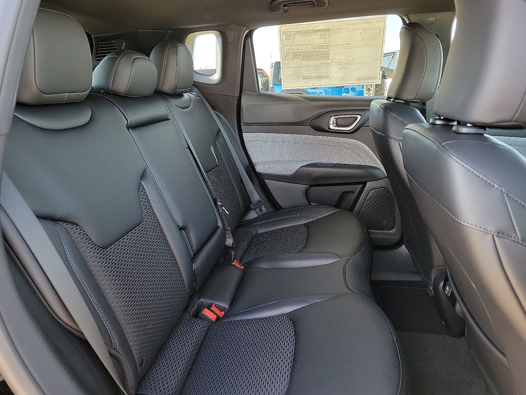 2026 Jeep Compass Latitude - Photo 25