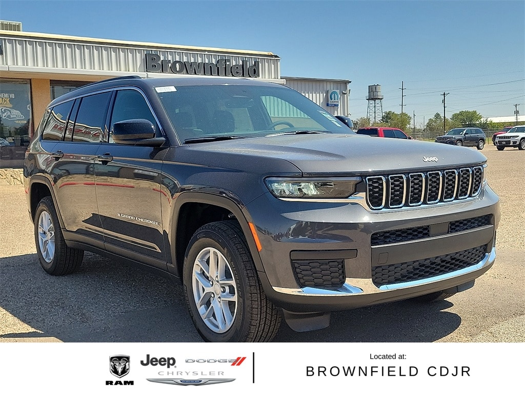 2025 Jeep Grand Cherokee L Laredo's photo