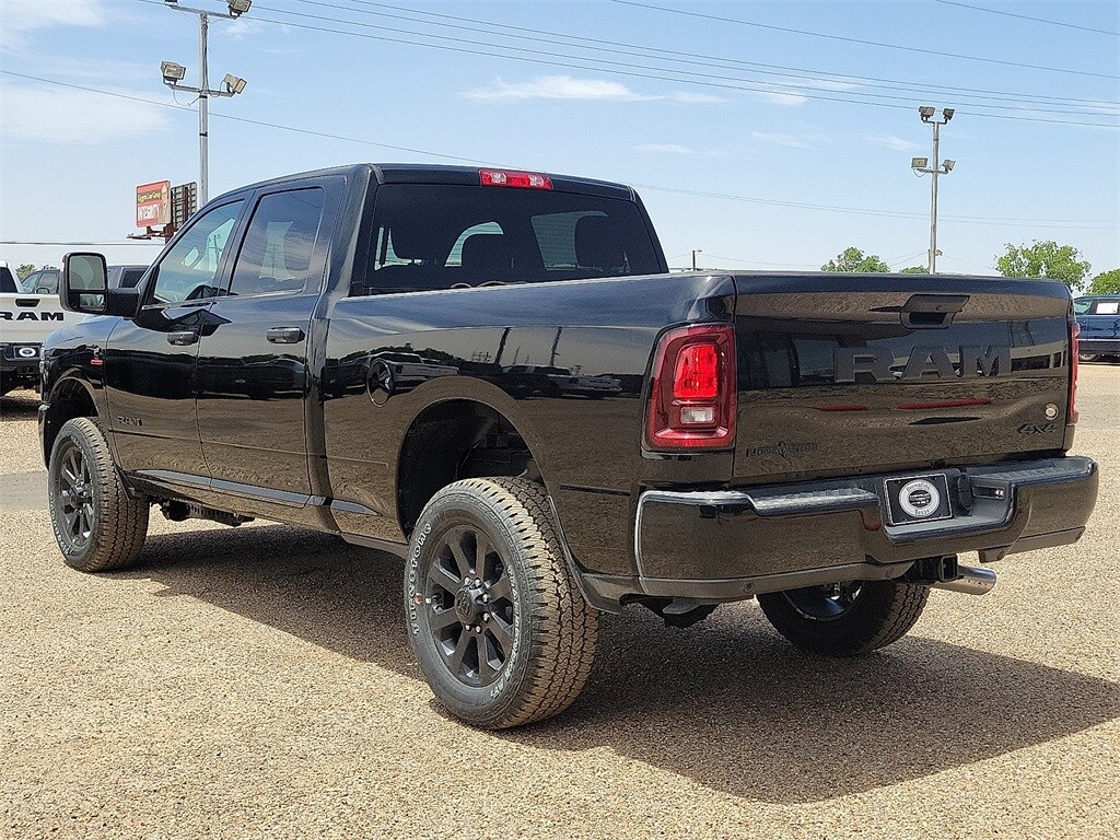 2025 Ram 2500 Big Horn photo 4