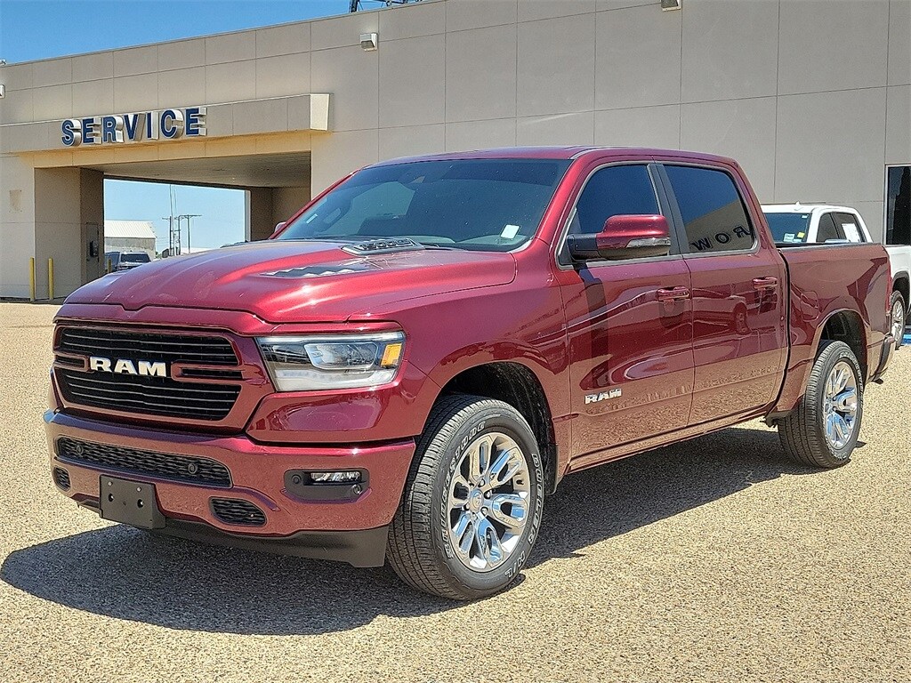 2024 Ram 1500 Laramie photo 2