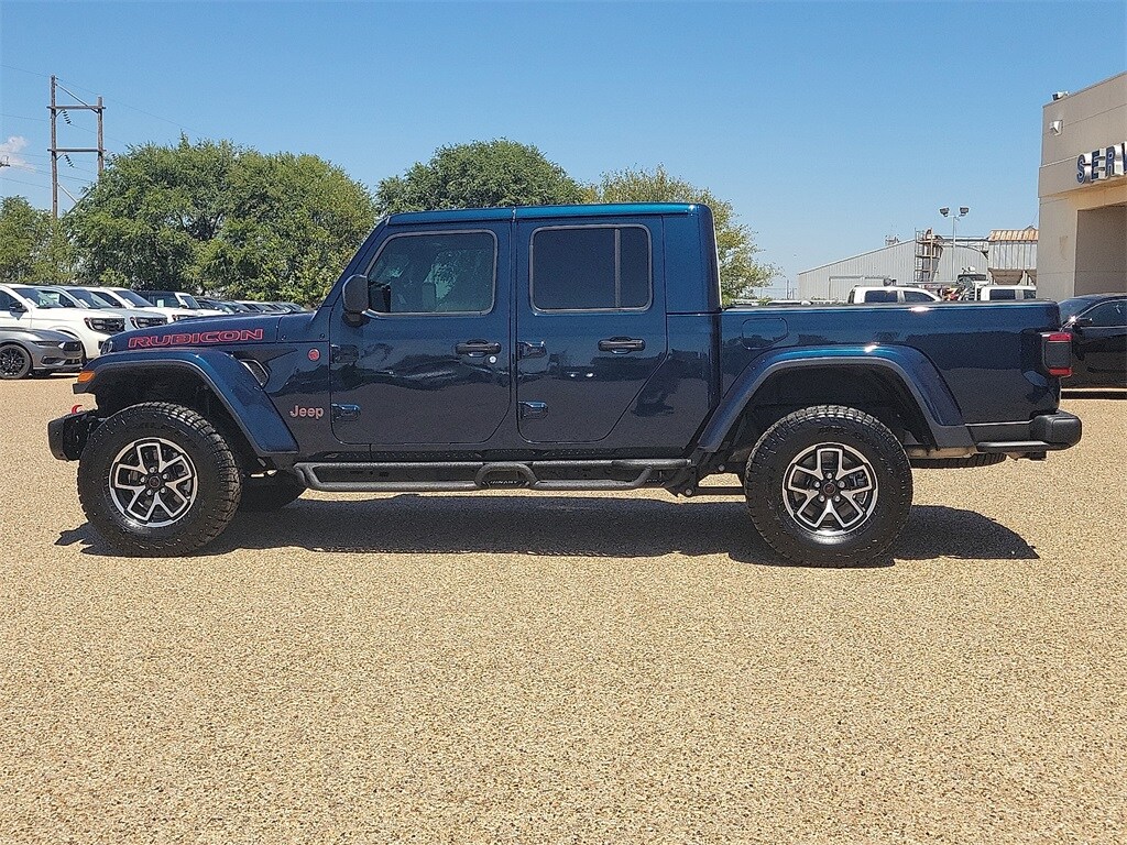2025 Jeep Gladiator Rubicon photo 3