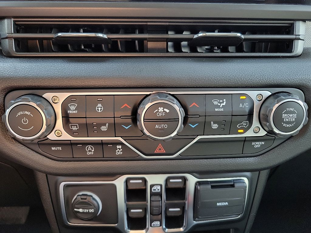 2025 Jeep Wrangler 4-Door Sport S - Photo 15