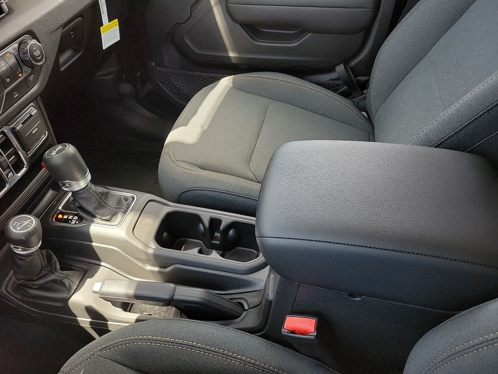 2025 Jeep Wrangler 4-Door Sport S - Photo 25