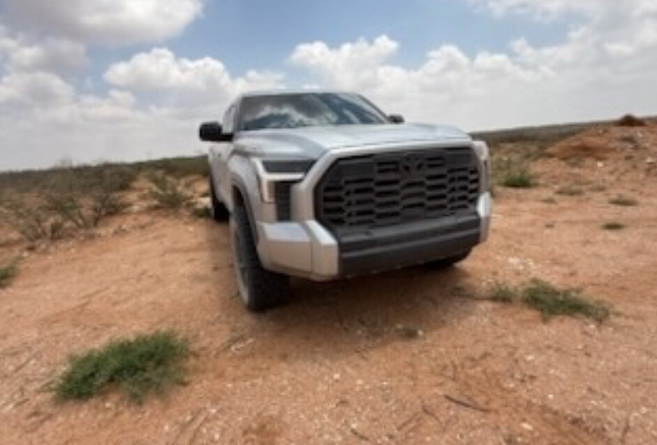 2022 Toyota Tundra SR5 photo 2