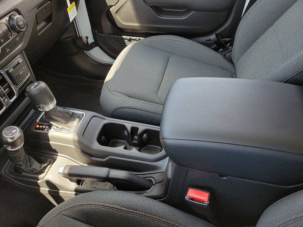 2025 Jeep Wrangler 4-Door Sport S - Photo 20