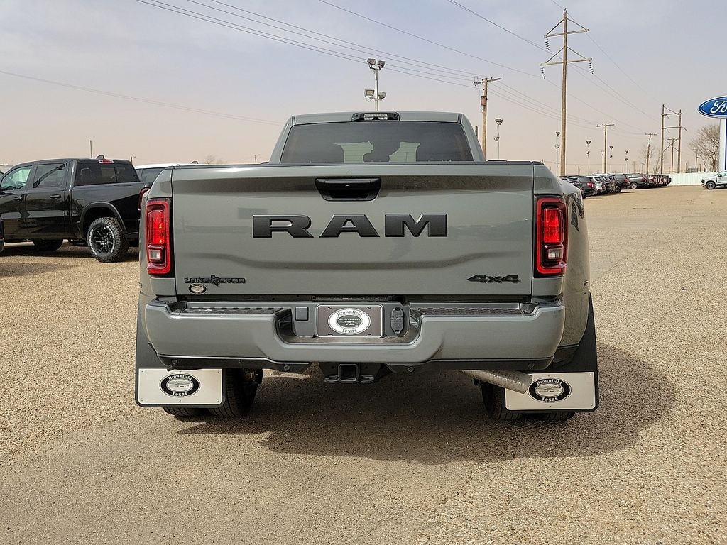 New 2026 Ram 3500 LONE STAR CREW CAB 4X4 8' BOX Pickup