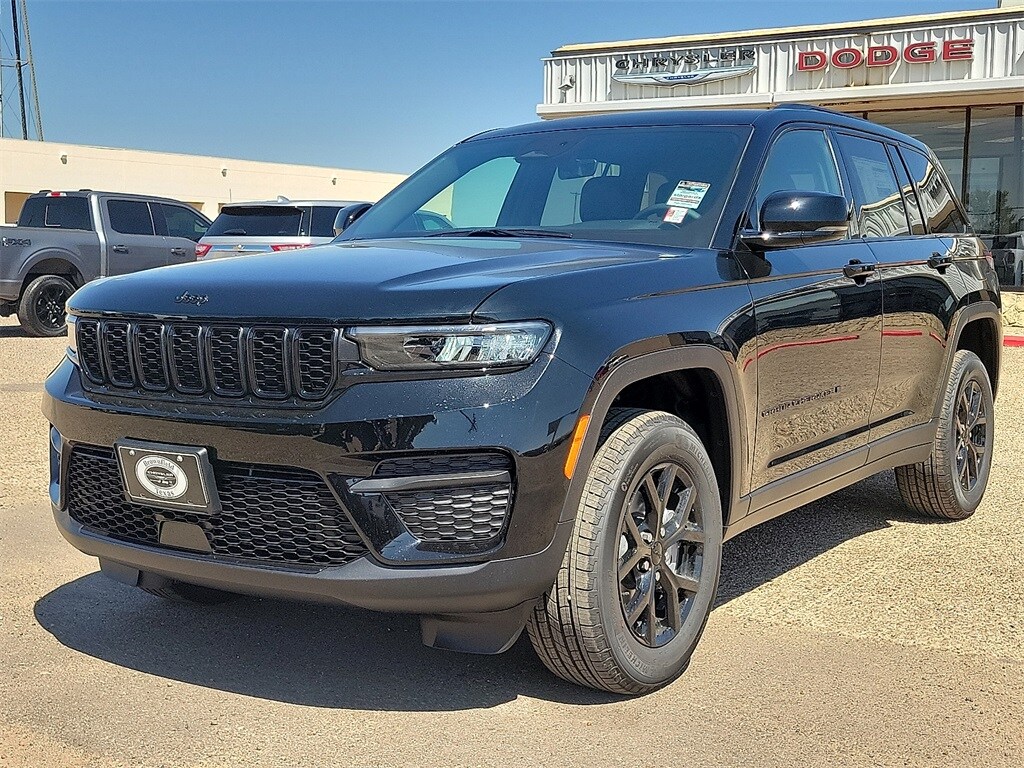 2025 Jeep Grand Cherokee Altitude photo 2