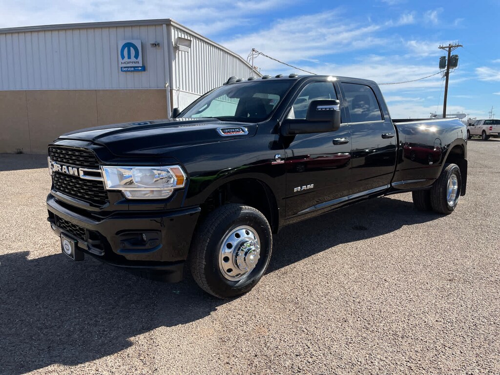 New 2024 Ram 3500 BIG HORN CREW CAB 4X4 8' BOX For Sale Brownfield TX