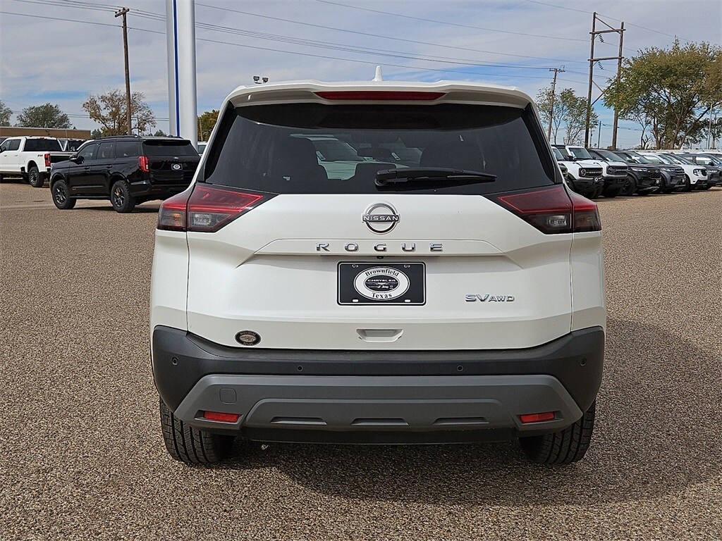 2023 Nissan Rogue SV photo 4