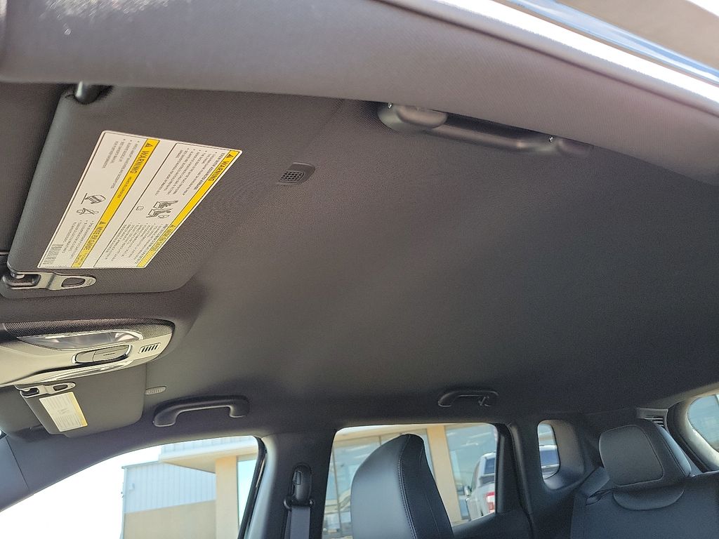 2026 Jeep Compass Latitude - Photo 17