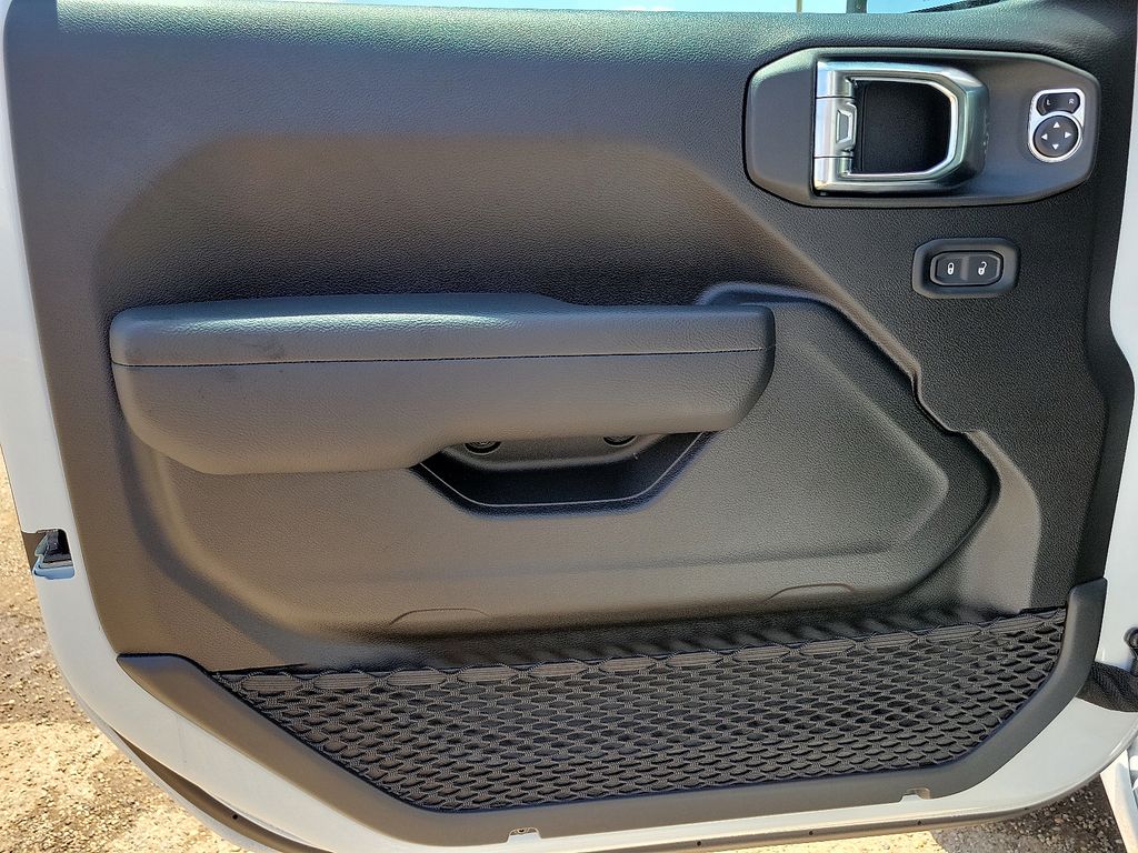 2025 Jeep Wrangler 4-Door Sport S - Photo 11