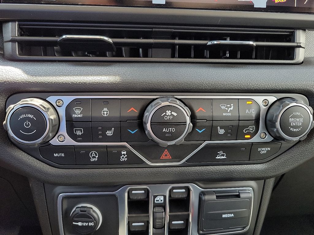 2025 Jeep Wrangler 4-Door Sport S - Photo 15