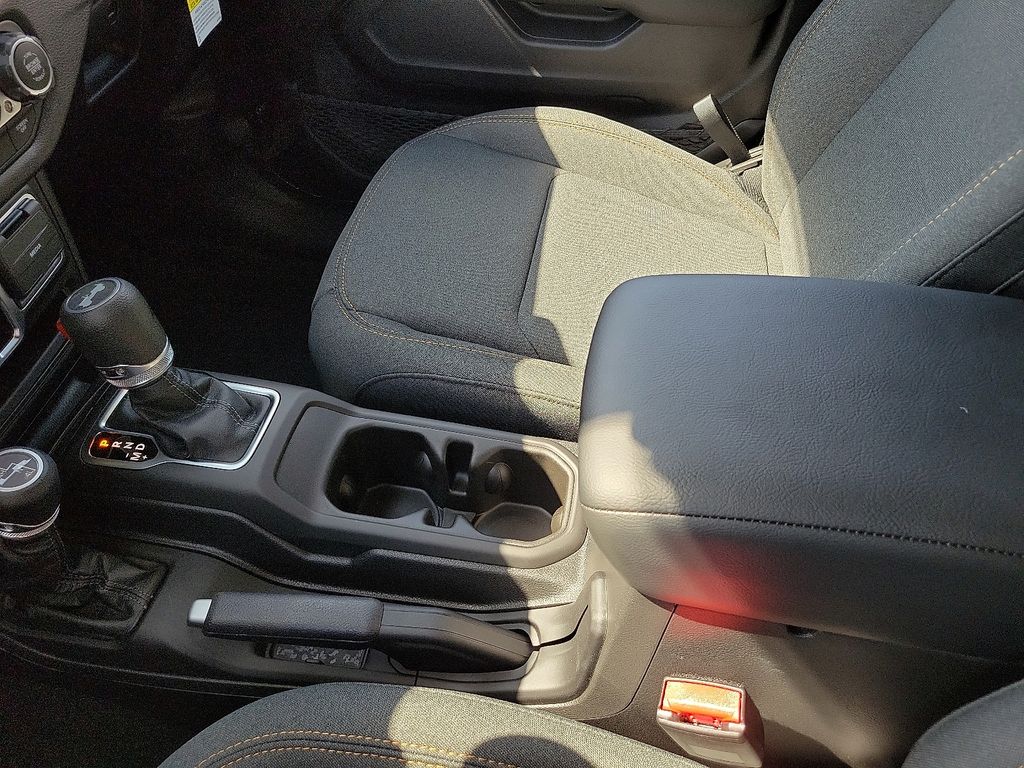 2025 Jeep Wrangler 4-Door Sport S - Photo 20