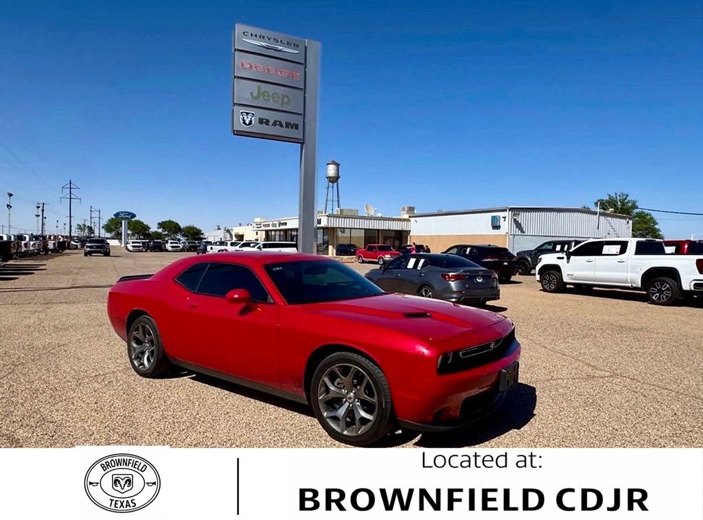2017 Dodge Challenger SXT Plus