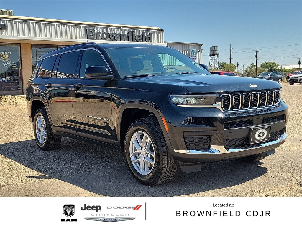2025 Jeep Grand Cherokee L Laredo's photo