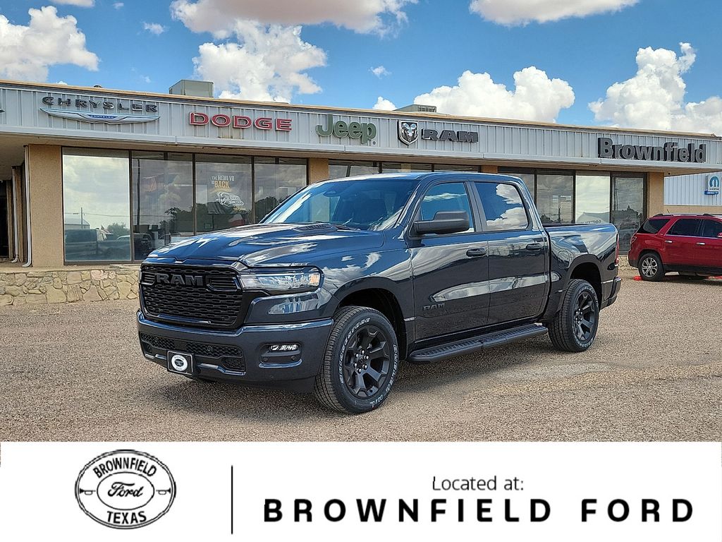 New 2026 Ram 1500 EXPRESS CREW CAB 4X4 5'7 BOX