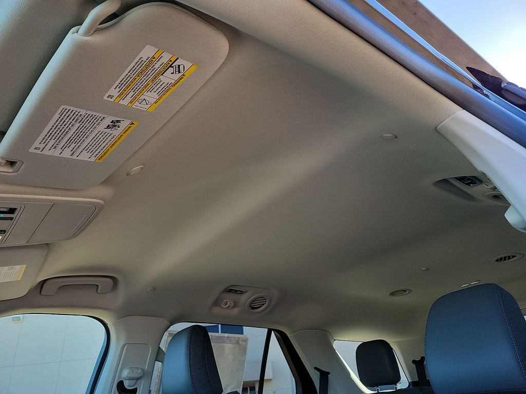 2026 Ford Explorer Active - Photo 17