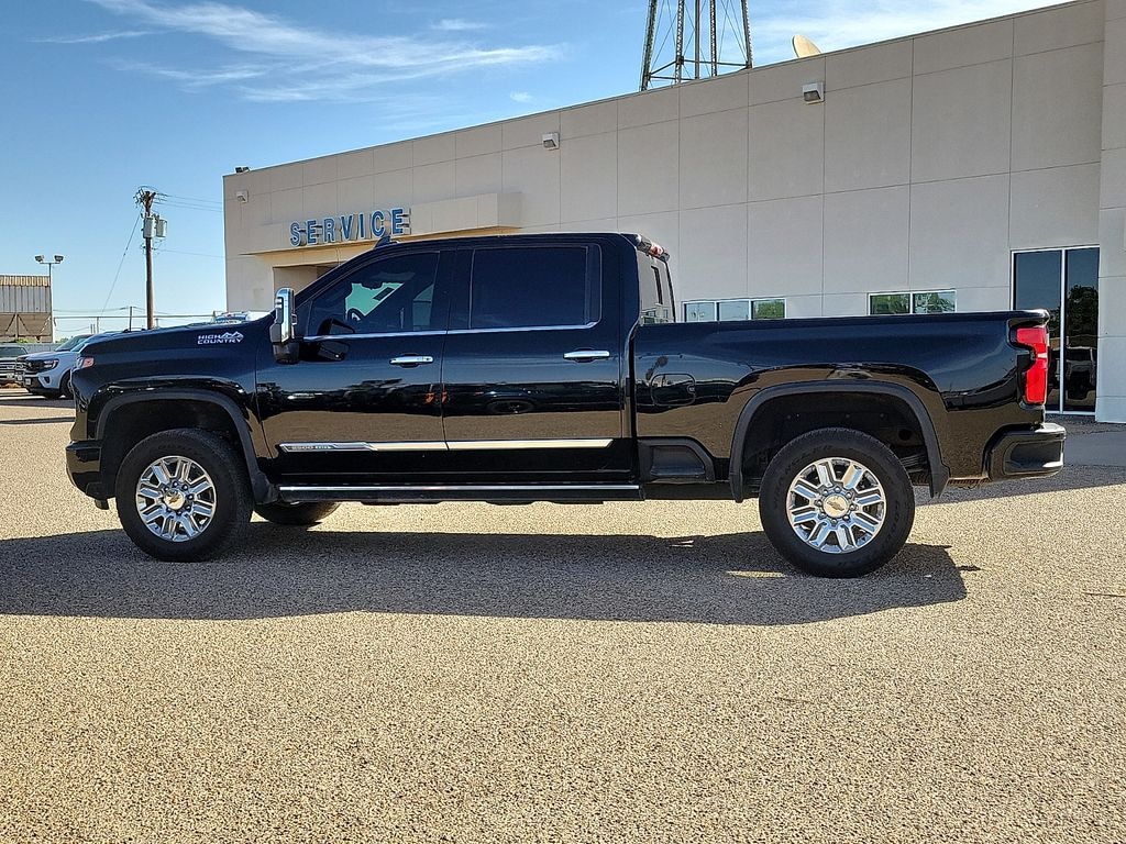 Used 2024 Chevrolet Silverado 2500 HD High Country Truck Crew Cab