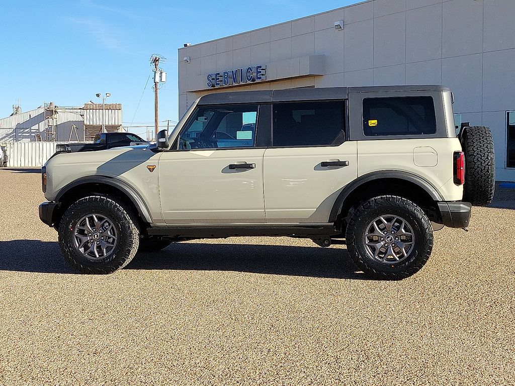 2025 Ford Bronco 4-Door Badlands - Photo 2