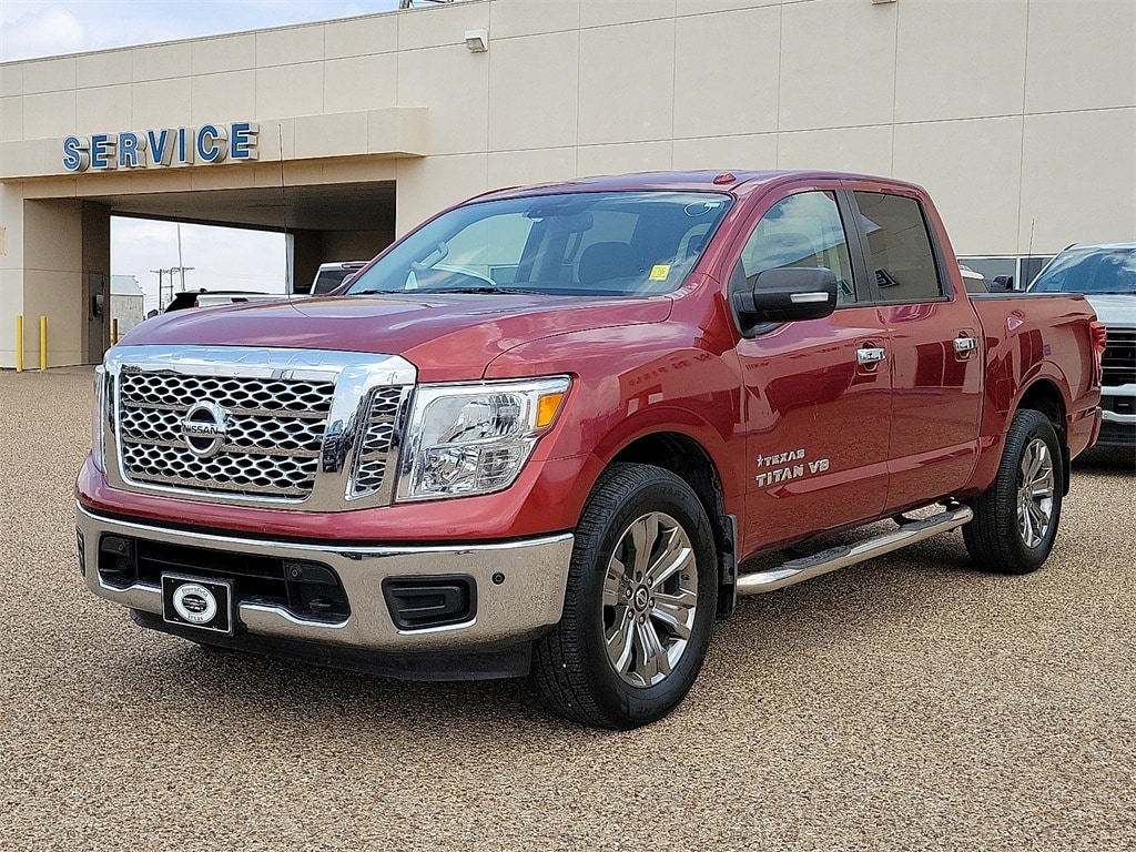 Used 2018 Nissan Titan SV with VIN 1N6AA1E5XJN512927 for sale in Brownfield, TX