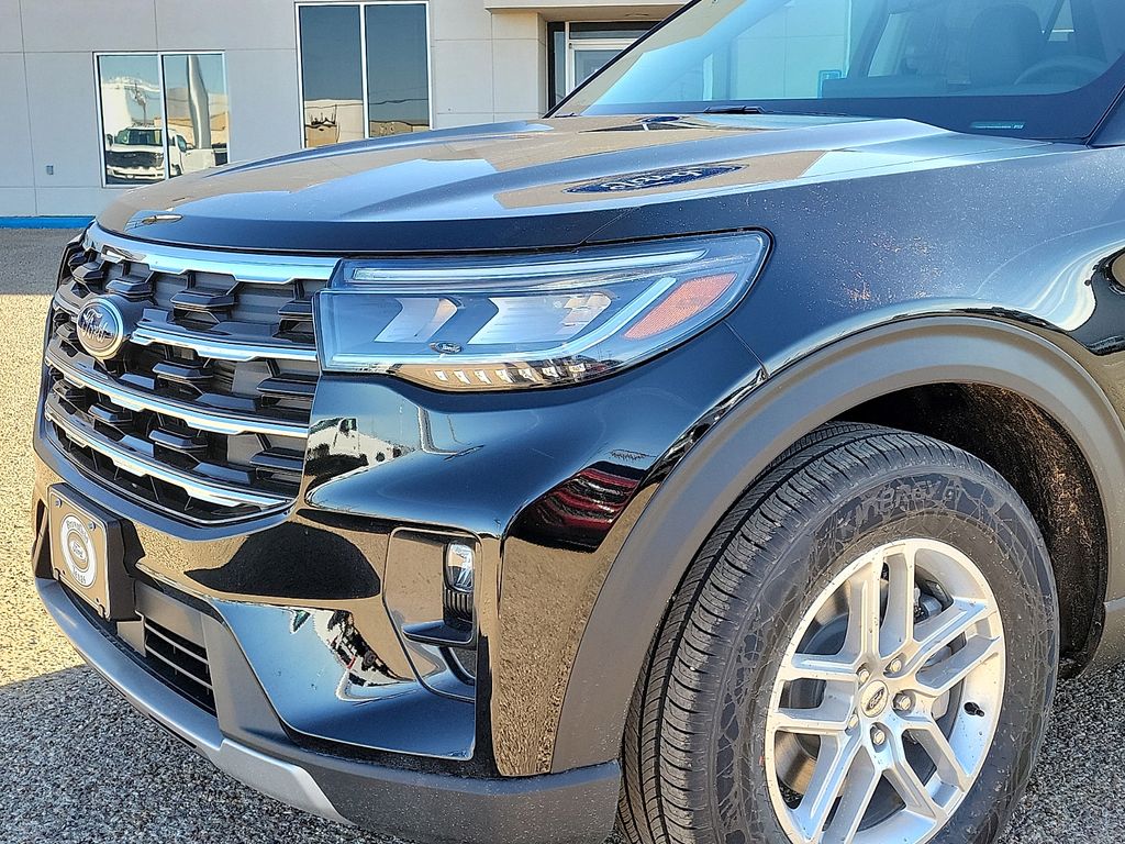 2026 Ford Explorer Active - Photo 13