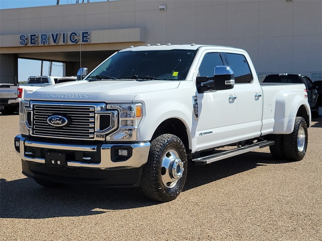 Used 2022 Ford F-350 Super Duty XLT with VIN 1FT8W3DT2NEF80840 for sale in Brownfield, TX