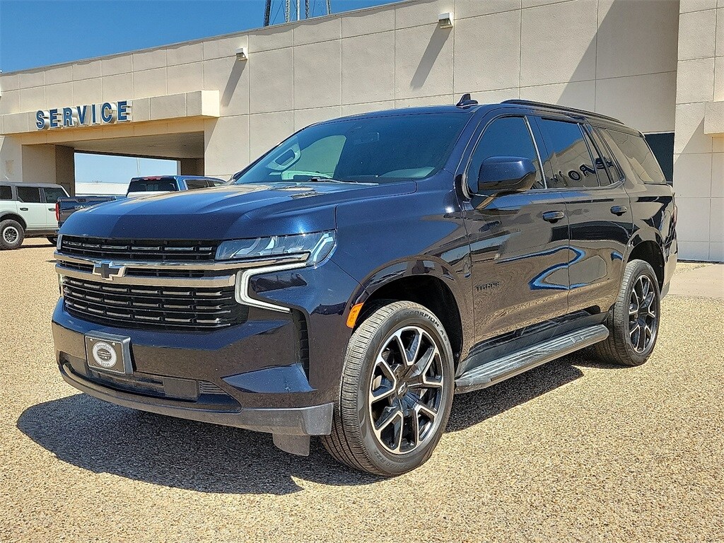 2021 Chevrolet Tahoe RST photo 2