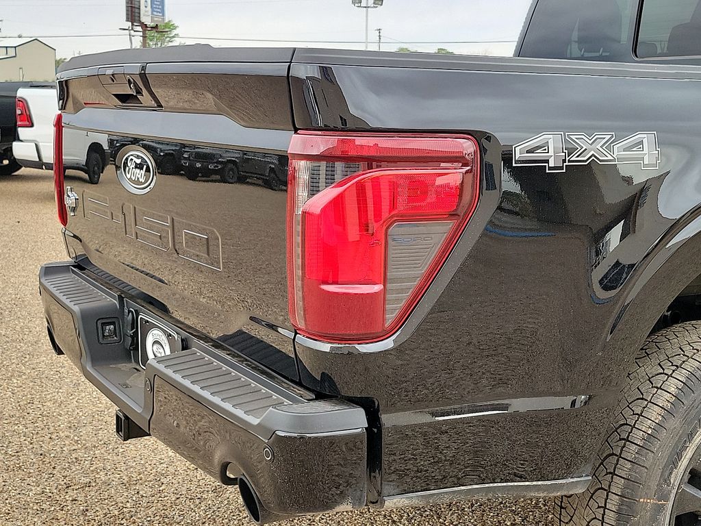 2026 Ford F-150 XLT - Photo 14