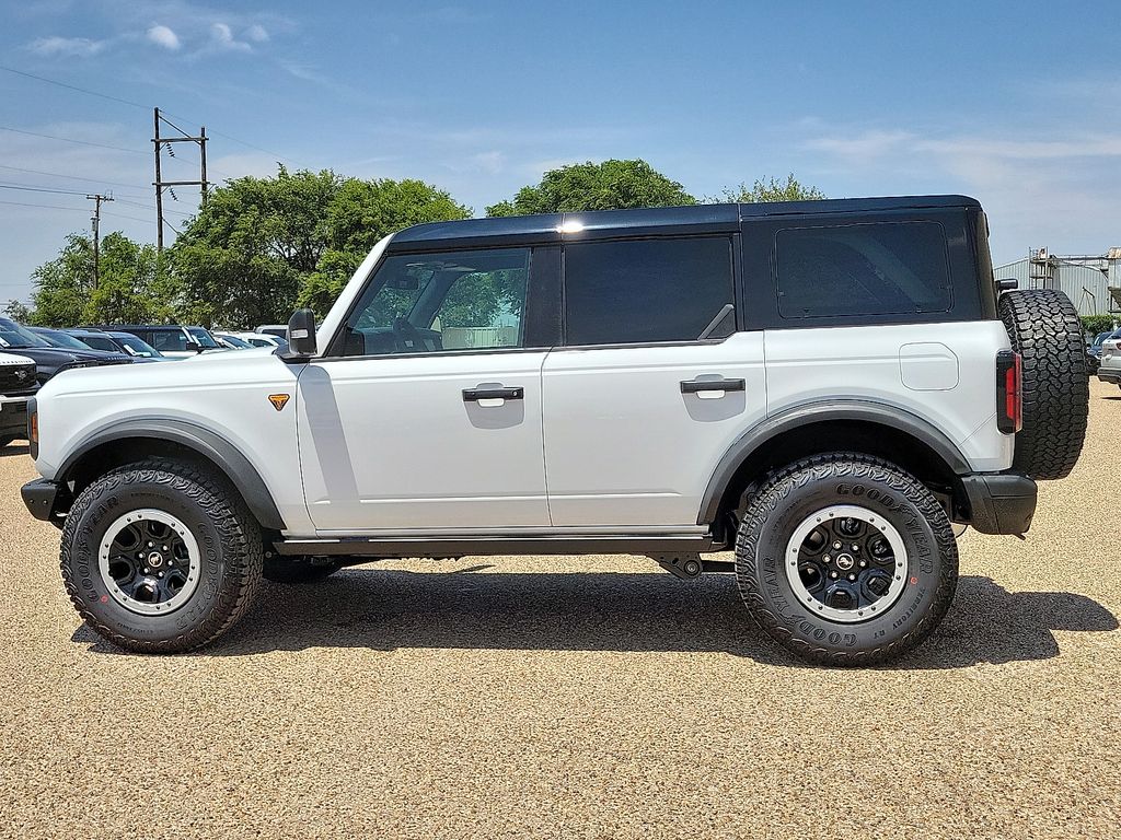 2025 Ford Bronco 4-Door Badlands - Photo 3